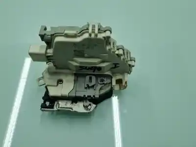 Second-hand car spare part left front door lock for audi a3 (8v) ambiente oem iam references 8x1837015  