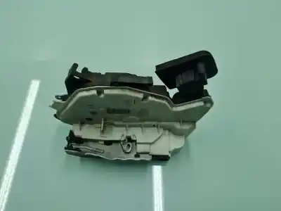 Автозапчастина б/у замок дверей заднього лівого для seat leon (5f1) 1.6 tdi посилання на oem iam 5k4839015q  