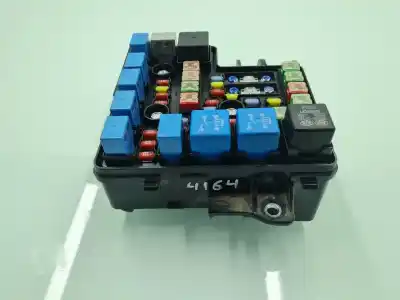 Second-hand car spare part fuse box unit for kia ceed emotion 116 cv / 85 kw oem iam references 919501h030  