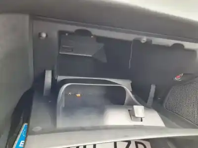 Piesă de schimb auto la mâna a doua torpedou pentru peugeot 208 1.0 vti referințe oem iam 9673811277