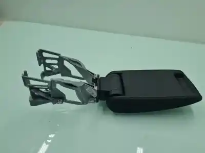 Автозапчастина б/у центральний подлокник для audi q3 (f3b) 35 tdi advanced посилання на oem iam 83a864283  