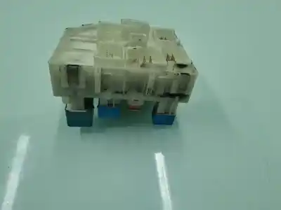 Автозапчасти б/у блок реле/предохранителей за toyota rav 4 (a2) 2.0 d-4d executive 4x4 (2003->) ссылки oem iam   