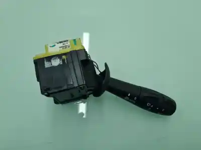 Pièce détachée automobile d'occasion commande d'essuie glace pour renault captur dynamique références oem iam 255675887r  