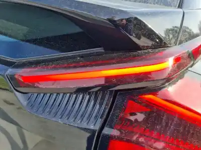 Peça sobressalente para automóvel em segunda mão farolim interior traseiro direito por citroen c4 pure tech 130 cv / 96 kw referências oem iam 9831120580
