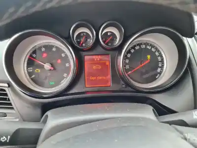 Автозапчастина б/у ПАНЕЛЬ ІНСТРУМЕНТІВ для OPEL ZAFIRA (C)  Посилання на OEM IAM   