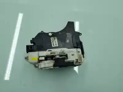 Автозапчастина б/у замок дверей заднього лівого для mitsubishi l 200 (ka0/kb0) inform doppelkabine 4wd посилання на oem iam mn136719  