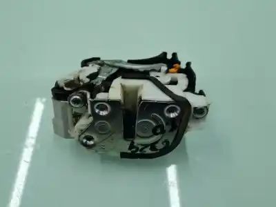 Автозапчасти б/у замок задней правой двери за mitsubishi l 200 (ka0/kb0) inform doppelkabine 4wd ссылки oem iam mn136720  