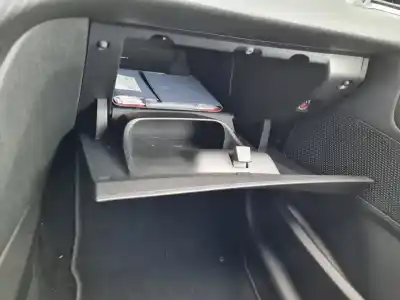 Pièce détachée automobile d'occasion BOITE À GANTS pour PEUGEOT 208 (P2)  Références OEM IAM   