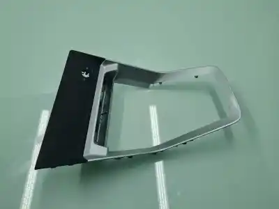 Peça sobressalente para automóvel em segunda mão moldagem por audi q3 (f3b) 35 tdi advanced referências oem iam 83b864260