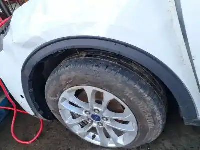 Peça sobressalente para automóvel em segunda mão aba do guarda-lamas dianteiro esquerdo por ford kuga hybrid st-line referências oem iam lv4bs16d239a