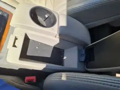 Автозапчасти б/у центральный подлокотник за audi q7 (4l) 3.0 v6 24v tdi ссылки oem iam   