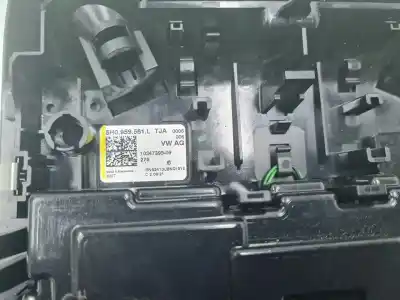 Second-hand car spare part interior light for seat leon (kl1) fr 150 cv / 110 kw oem iam references 5h0959561l