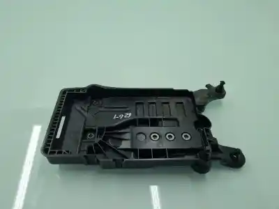 Second-hand car spare part medium for seat arona fr oem iam references 2q0915331  