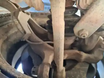 Автозапчасти б/у передняя правая кулачка за nissan navara pick-up (d40m) doble cab le 4x4 ссылки oem iam 