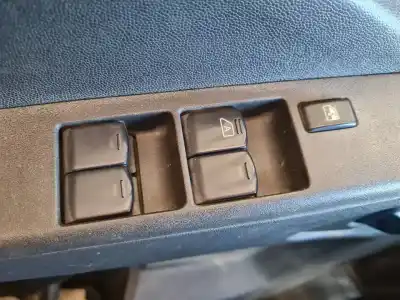 Автозапчасти б/у выключатель левого переднего окна за nissan navara pick-up (d40m) 2.5 dci diesel cat ссылки oem iam 