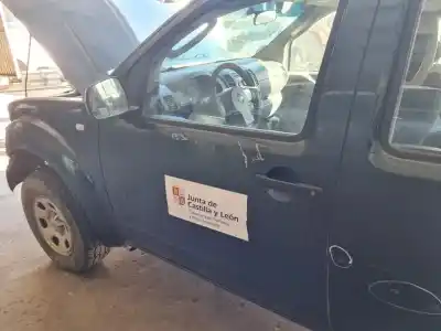 Автозапчасти б/у левая передняя дверь за nissan navara pick-up (d40m) 2.5 dci diesel cat ссылки oem iam 