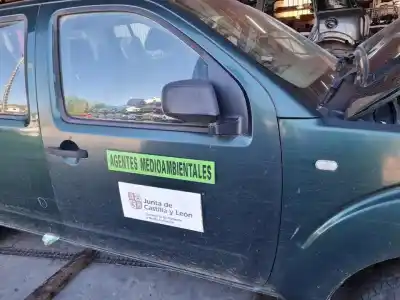 Автозапчастина б/у передні праві двері для nissan navara pick-up (d40m) doble cab le 4x4 посилання на oem iam 