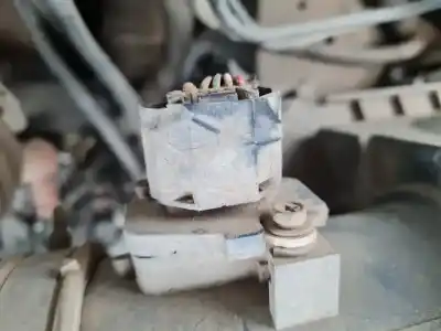 Автозапчастина б/у витратомір повітря для nissan navara pick-up (d40m) 2.5 dci diesel cat посилання на oem iam 