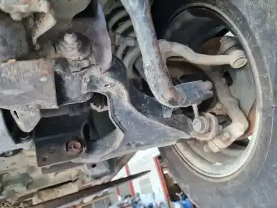 Автозапчастина б/у передній лівий нижний рычаг підвіски для nissan navara pick-up (d40m) doble cab le 4x4 посилання на oem iam 