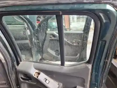 Автозапчастина б/у регулятор скла заднього правого для nissan navara pick-up (d40m) doble cab le 4x4 посилання на oem iam 