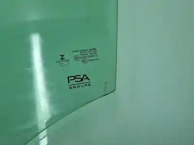 Peça sobressalente para automóvel em segunda mão vidro dianteiro esquerdo por citroen c4 pure tech 130 cv / 96 kw referências oem iam 