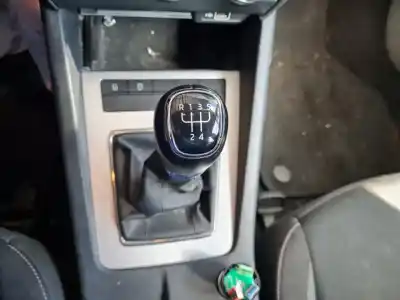 Автозапчасти б/у ручка рычага передачи за skoda octavia combi (5e5) active 116 cv / 85 kw ссылки oem iam 