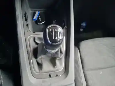 Автозапчасти б/у ручка рычага передачи за skoda octavia combi (nx5) ambition 116 cv / 85 kw ссылки oem iam 