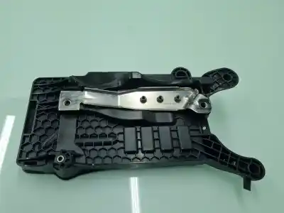 Second-hand car spare part medium for seat arona fr oem iam references 2q0915331  