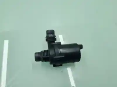 Автозапчастина б/у водяна бомба для bmw x5 (f15, f85) xdrive 30 d посилання на oem iam 702078340  
