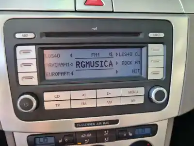 Автозапчасти б/у аудиосистема / радио cd за volkswagen passat b6 variant (3c5) 2.0 tdi 16v ссылки oem iam 