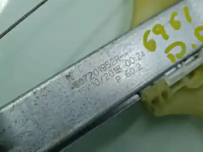 Pezzo di ricambio per auto di seconda mano alzacristalli anteriore destro per dacia duster ii prestige riferimenti oem iam 807201952r