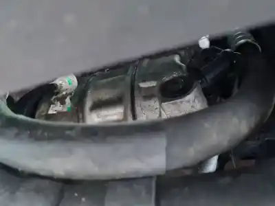 Peça sobressalente para automóvel em segunda mão COMPRESSOR DE AR CONDICIONADO A/A A/C por AUDI A3 (8P)  Referências OEM IAM   