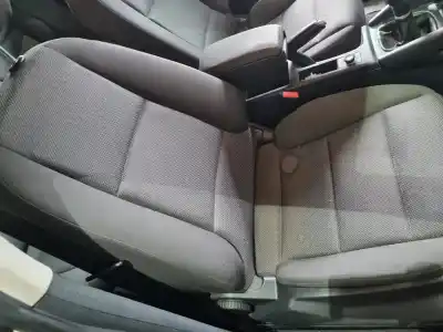 Автозапчасти б/у сиденье правое переднее за audi a3 (8p) 1.6 tdi ambiente ссылки oem iam 