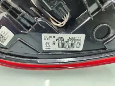 Second-hand car spare part right tailgate light for renault clio v equilibre 100 cv / 74 kw oem iam references 265509761r  