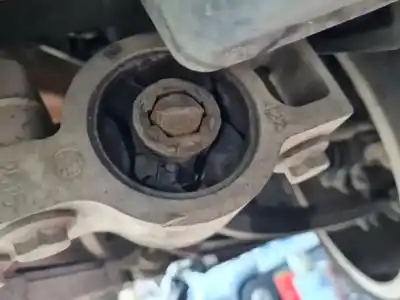Second-hand car spare part front right lower suspension arm for audi a3 (8p1) 2.0 tdi 16v oem iam references  Second-hand car spare part front right lower suspension arm for audi a3 (8p1) 2.0 tdi 16v oem iam references