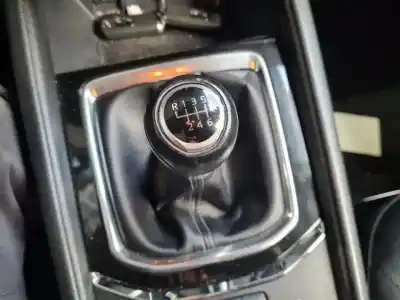 Автозапчастина б/у ручка важеля передач для mazda cx-5 center-line 2wd 165 cv / 121 kw посилання на oem iam 