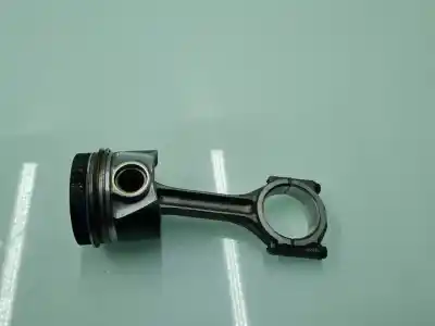 Second-hand car spare part piston for audi a3 (8v) attraction oem iam references 04la  