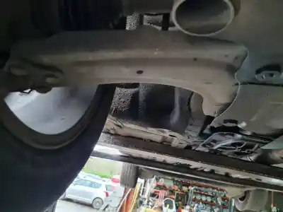 Pezzo di ricambio per auto di seconda mano braccio sospensione inferiore anteriore destro per renault scénic iii (jz0/1_) 1.9 dci (jz0j, jz1j, jz1k, jz1s) riferimenti oem iam 