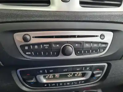 Pezzo di ricambio per auto di seconda mano impianto audio / radio cd per renault scénic iii (jz0/1_) 1.9 dci (jz0j, jz1j, jz1k, jz1s) riferimenti oem iam 