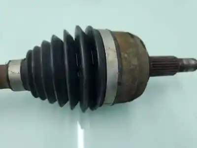 Second-hand car spare part front left transmission for renault megane iii berlina 5 p dynamique oem iam references 8200847584