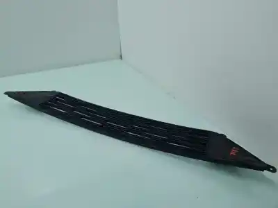 Pezzo di ricambio per auto di seconda mano griglia centrale paraurti per kia ceed emotion 116 cv / 85 kw riferimenti oem iam 865221h500  