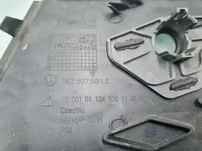 Автозапчастина б/у ліва решіта бампера для skoda octavia combi (nx5) rs 244 cv / 180 kw посилання на oem iam 5e3807681e  