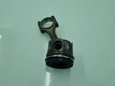 Second-hand car spare part piston for ford kuga (cbv) titanium 4x2 oem iam references 9677840380  