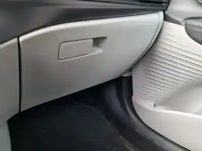 Автозапчасти б/у бардачок за hyundai i20 (bc3) klass 100 cv / 74 kw ссылки oem iam 