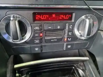 Second-hand car spare part heating / air conditioning control panel for audi a3 (8p1) 2.0 tdi 16v oem iam references  Second-hand car spare part heating / air conditioning control panel for audi a3 (8p1) 2.0 tdi 16v oem iam references
