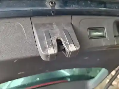 Автозапчастина б/у ЗАМОК БАГАЖНИКА / ВОРОТ для VOLKSWAGEN PASSAT VARIANT (CB5)  Посилання на OEM IAM   