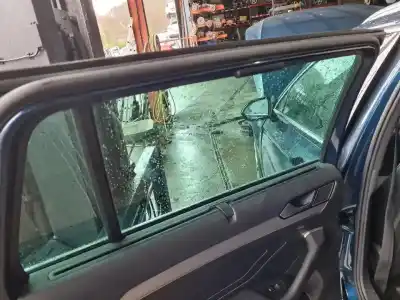 Pièce détachée automobile d'occasion LÉVE GLACE ARRIÈRE GAUCHE pour VOLKSWAGEN PASSAT VARIANT (CB5)  Références OEM IAM   