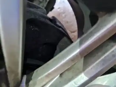 Автозапчастина б/у передній правий гальмівний супорт для volkswagen passat variant (cb5) r-line 150 cv / 110 kw посилання на oem iam  Автозапчастина б/у передній правий гальмівний супорт для volkswagen passat variant (cb5) r-line 150 cv / 110 kw посилання на oem iam