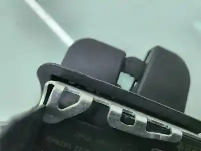 Pezzo di ricambio per auto di seconda mano  per VOLKSWAGEN POLO  Riferimenti OEM IAM 2G6827505B  