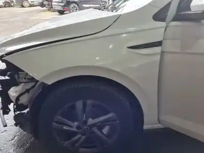 İkinci el araba yedek parçası SOL ÖN ÇAMURLUK için VOLKSWAGEN POLO  OEM IAM referansları   